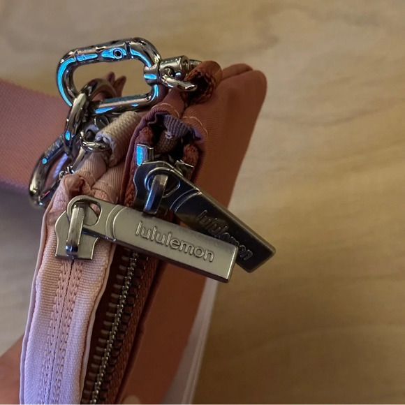 NWT - Lululemon Dual Pouch Wristlet Pink and Blush with Logo and Keychain Strap - Picture 9 of 12